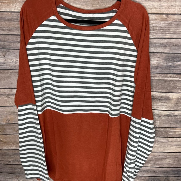 NWOT Striped Shirt - Picture 2 of 4